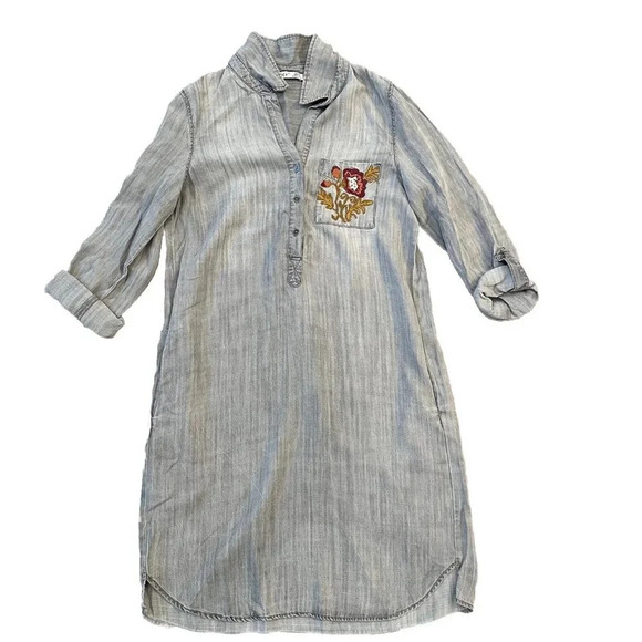 Dex Women’s Denim Mini Shirt Dress Size Small Embroidered Pocket Gray Burgundy - Picture 1 of 11